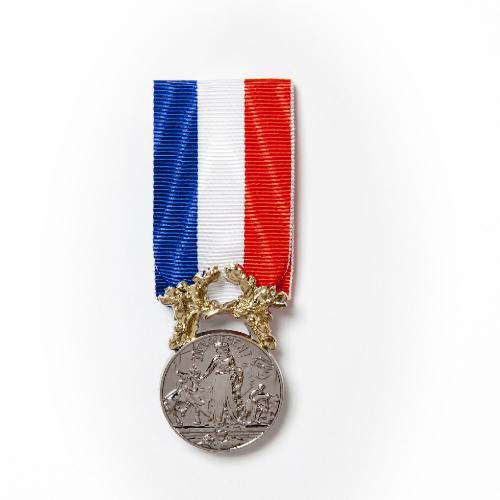 Médaille Courage et Dévouement Argent 1ème Classe